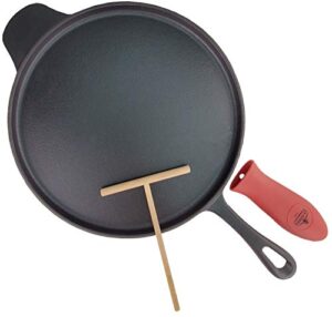 la cuisine cast iron crepe pan with wood spreader heat resistant handle sleeve tawa dosa tortilla pan 11.8" dia matte black enamel coating pfoa free