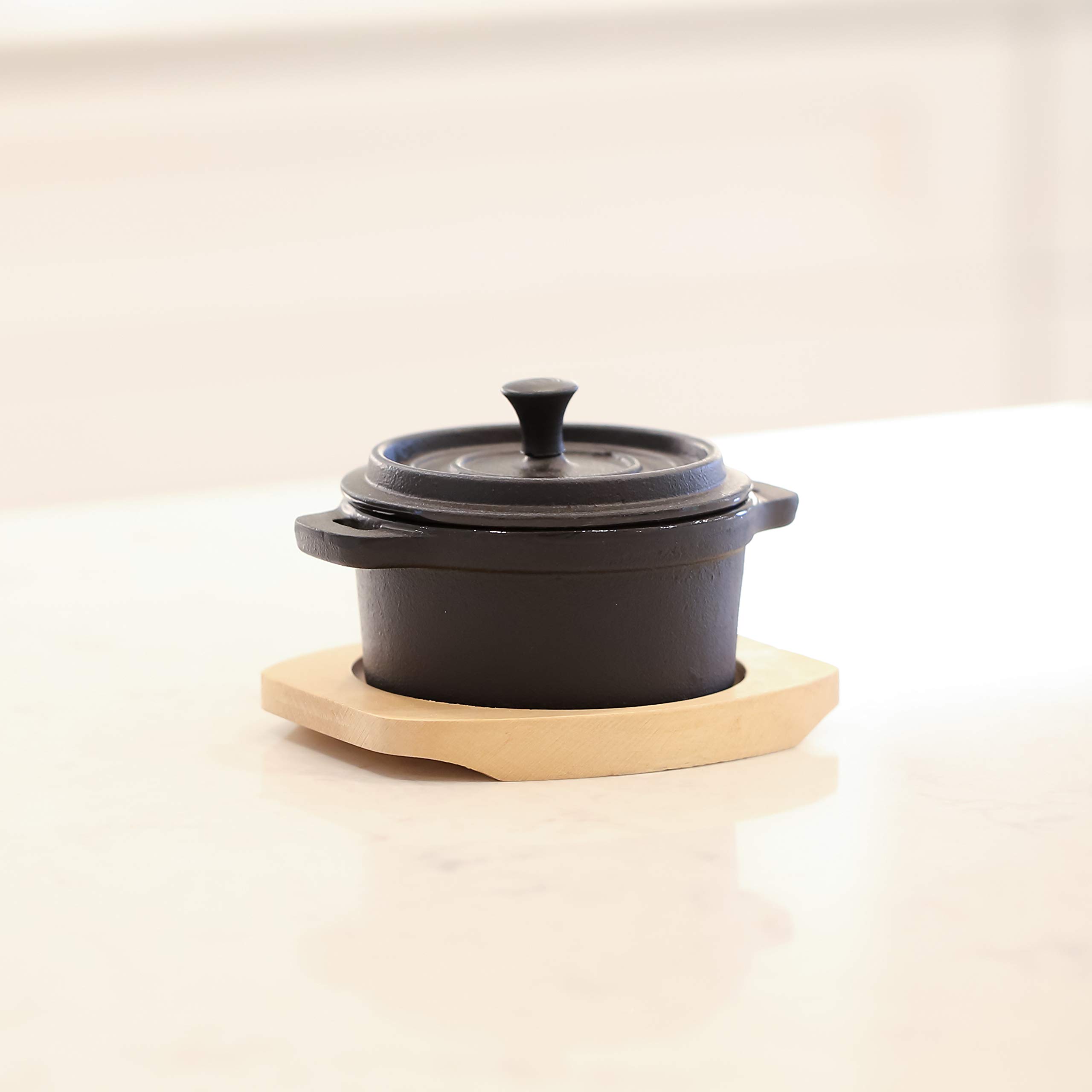 Frieling Cast Iron Mini Cocotte/Dutch Oven with Enamel Interior and Wood Trivet, 1 Cup, Black