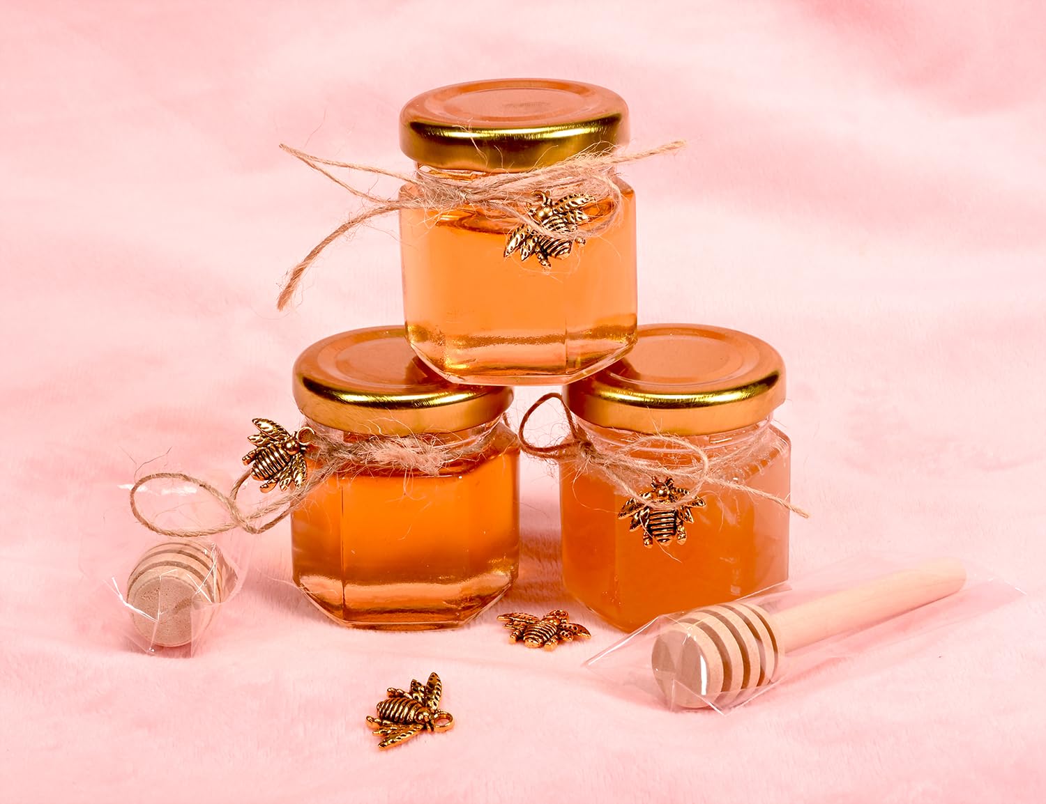 Adabocute 20 Pack Mini Honey Jars - Elegant Glass Honey Pot With Honey Dipper, Gold Lid, Bee Pendants and Jutes - Perfect For Baby Shower Favors, Wedding Favors