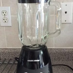 BLACK + DECKER (BLACK & DECKER) 10-Speed Blender, Black.