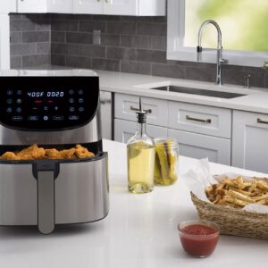 Gourmia Air Fryer Oven Digital Display 7 Quart Large AirFryer Cooker 12 Touch Cooking Presets, XL Air Fryer Basket 1700w Power Multifunction GAF778 Black and stainless steel air fryer FryForce 360°