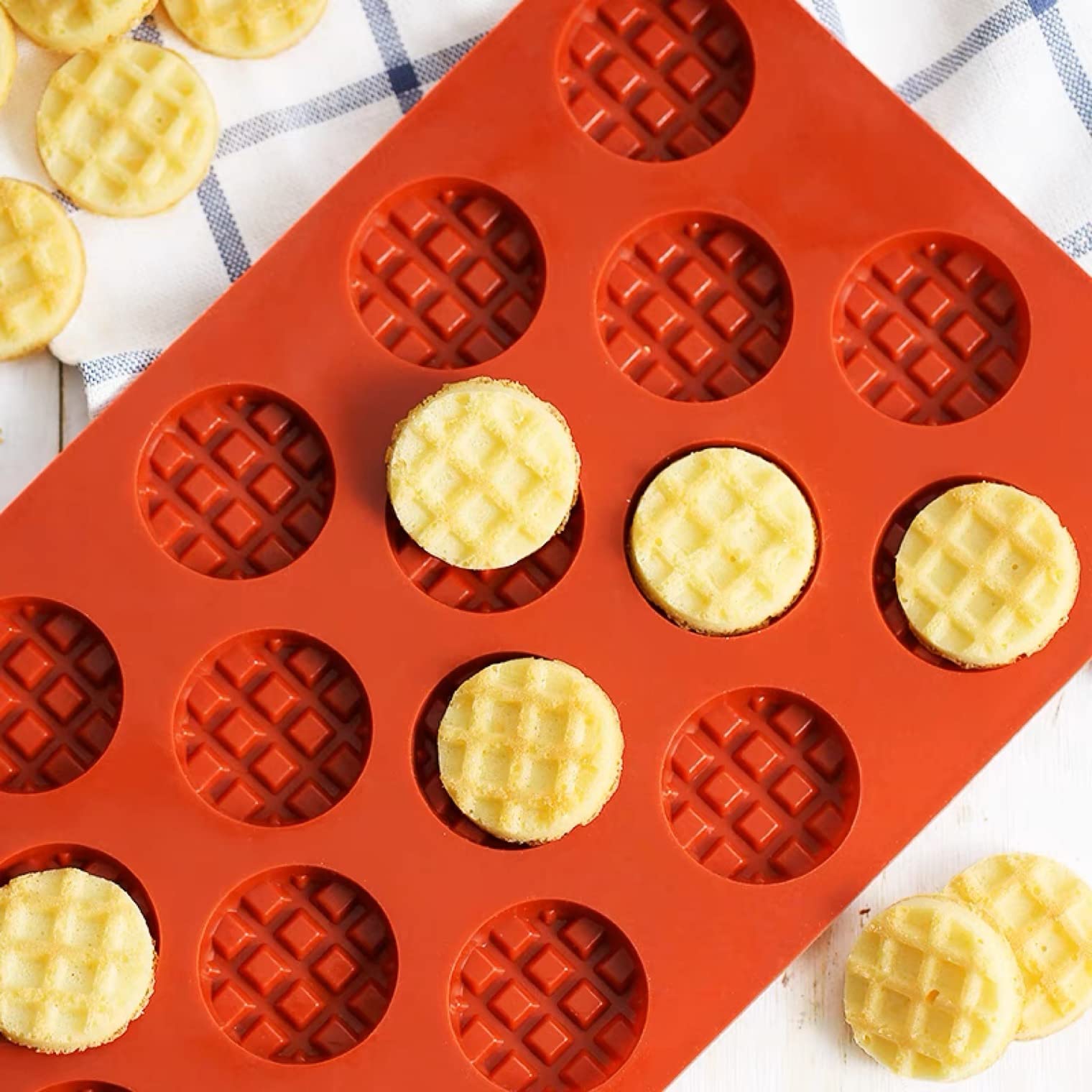 Silicone Waffle Mold Set, 2PCS/Set 18/20 Cavity Mini Silicone Waffle Mold Waffle Maker Mould, Non-stick Cake Cookie Chocolate Making Mold for Baking (B)