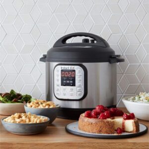 Instant Pot Duo 7-in-1 Electric Pressure Cooker, Sterilizer, Slow Cooker, Rice Cooker, Steamer, Saute, Yogurt Maker, and Warmer, 8 Quart, 14 One-Touch Programs & 8 Quart Glass Lid