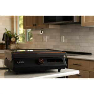 Blackstones E-Series 17 Electric Tabletop Griddle with Hood, ‎Black