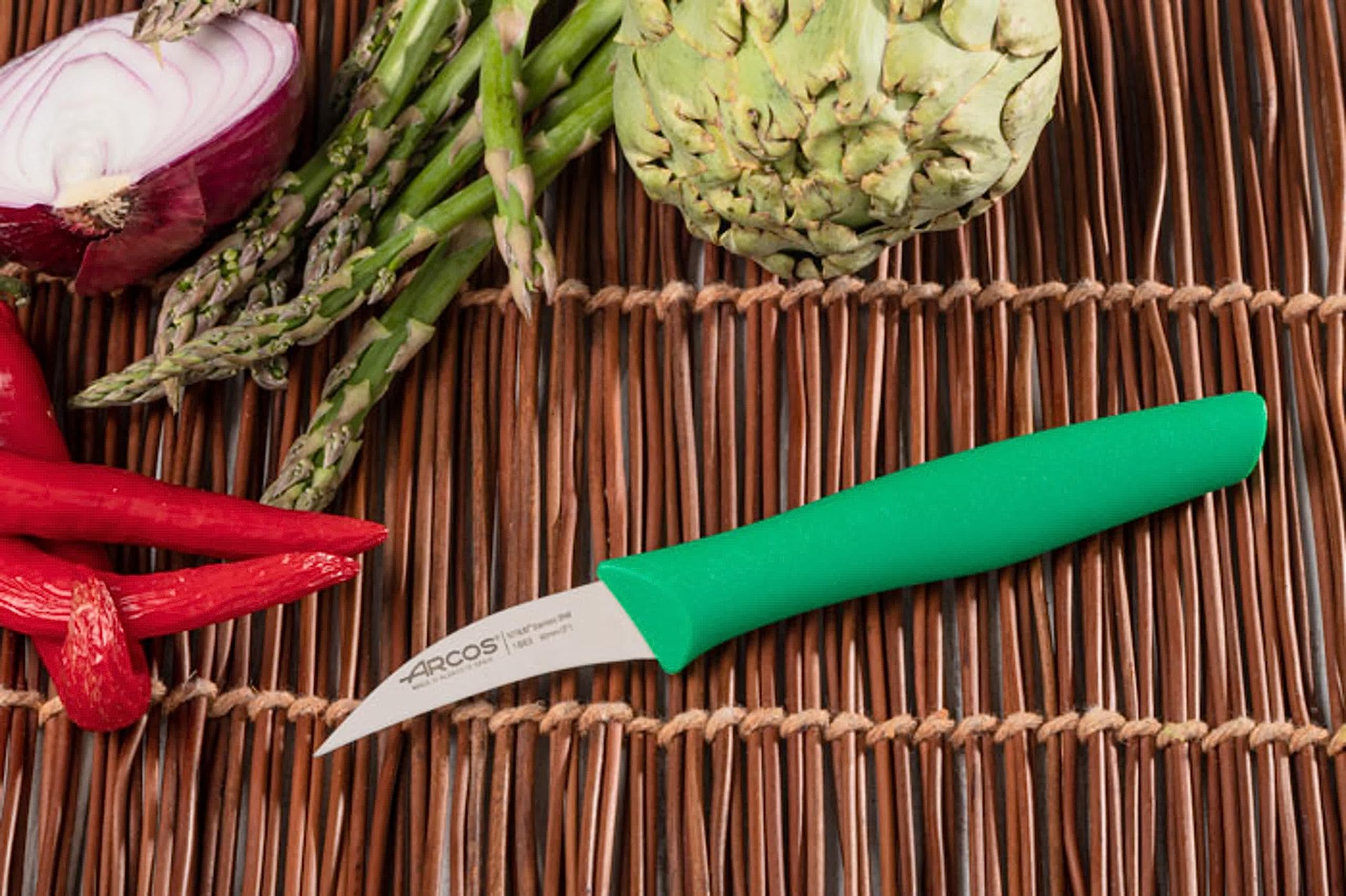 ARCOS 2 Pieces Paring Knife Set. 2 Peeling Knives of Stainless Steel and Ergonomic Polypropylene Handle for Cutting Fruits, Vegetables and Tubers. Series Nova. Color Green