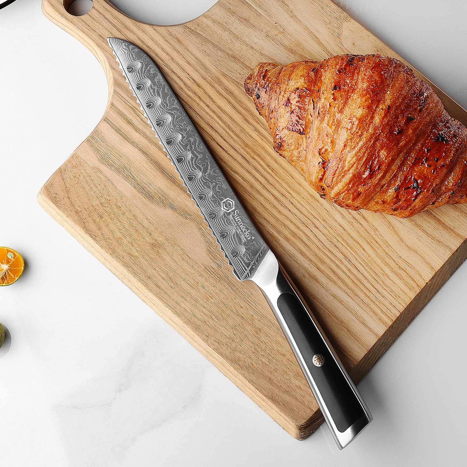 Sunnecko Bread Knife 8 inch, Serrated Bread Knife for Homemade Bread with 67-layers VG10 Damascus Steel Blade, Japanese Bread Knife with Solid Handle Best Bread Cutting Knife Bread Knives Cake Knife