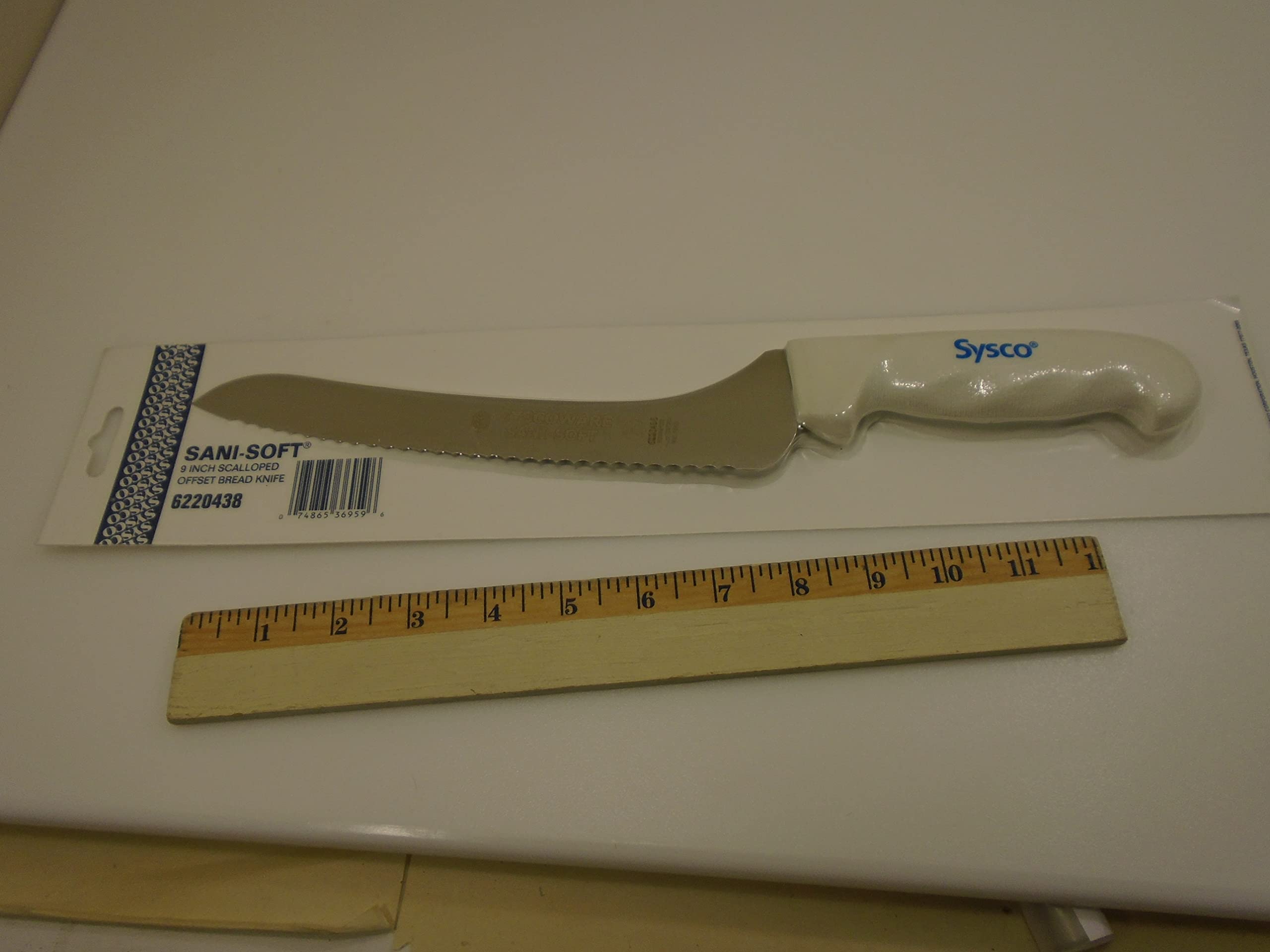 Sysco USA 9 in Offset Scalloped Slicer Bread Sandwich Knife Soft Grip Handle