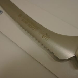 Sysco USA 9 in Offset Scalloped Slicer Bread Sandwich Knife Soft Grip Handle