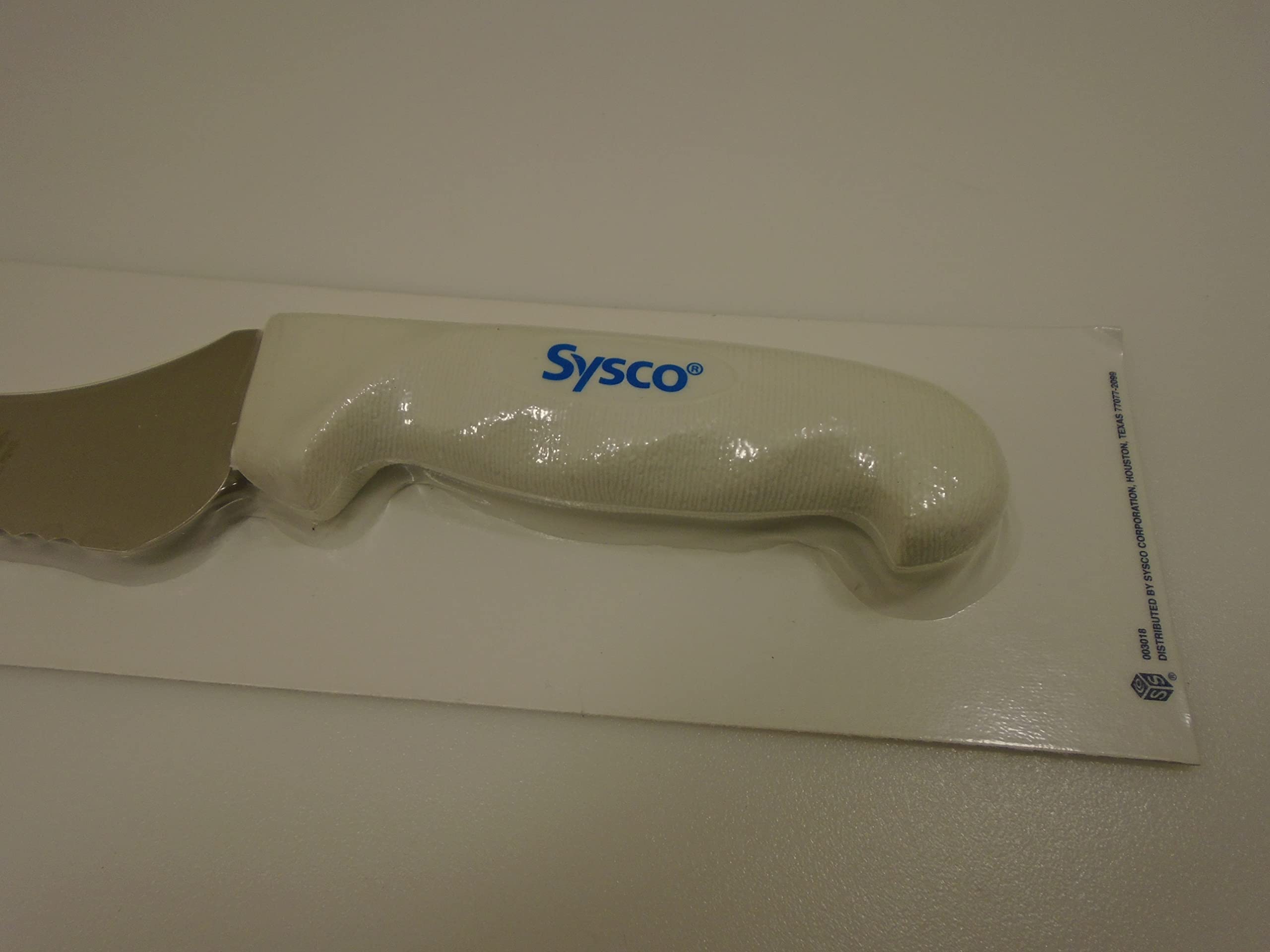 Sysco USA 9 in Offset Scalloped Slicer Bread Sandwich Knife Soft Grip Handle