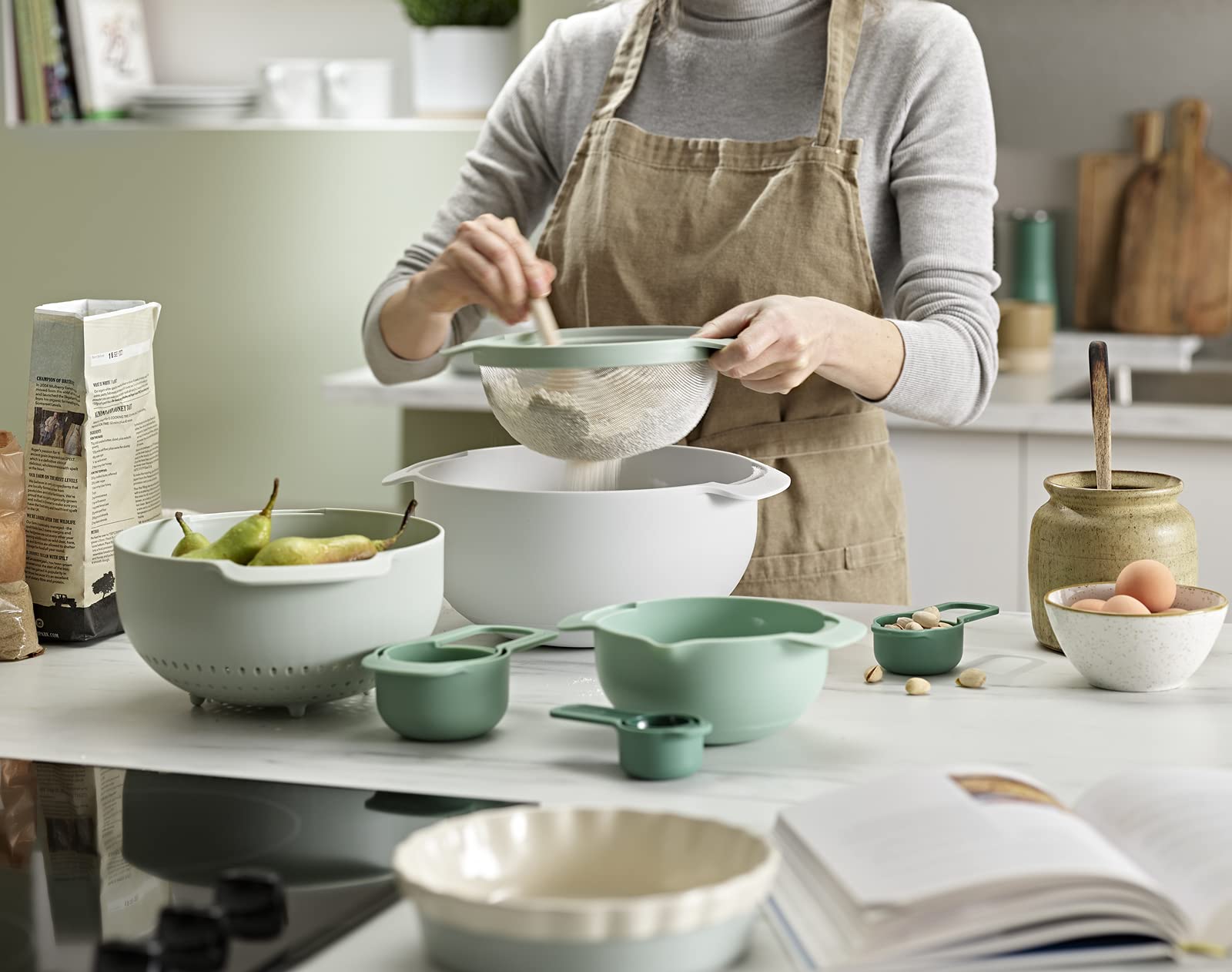 Joseph Joseph Nest 9 Plus, 9 Piece Compact Food Preparation Set with Mixing Bowls, Measuring cups, Sieve and Colander, Editions Range, Polypropylene, Stainless steel, Sage Green