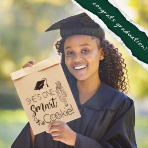 Fuutreo 200 Pcs Graduation Favor Bags Bulk Kraft Paper Treat Bags Congrats Grad Oilproof Brown Paper Bags One Smart Cookie Bags for 2024 Graduation Party Bakery Cookies Snacks Sandwiches Supplies