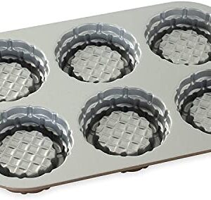 Nordic Ware 54349AMZ Shortcake Baskets Cast Aluminum Cakelet, Six 1/2 Cup, Toffee