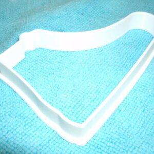 SHOES OUTLINE SNEAKERS SKATING SPORTS COOKIE CUTTER BAKING TOOL USA PR668