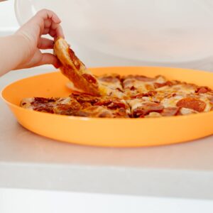 14 inch Round Pizza Keeper (Green)