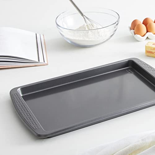 Chicago Metallic Everyday Non-Stick Medium Baking Cookie Sheet. Perfect for making cookies, one-pan meals, roasted vegetables, and more Gray