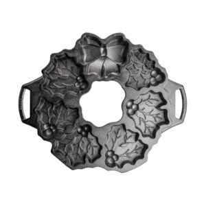 Lodge Cast Iron Holiday Wreath Pan 14.69 inch