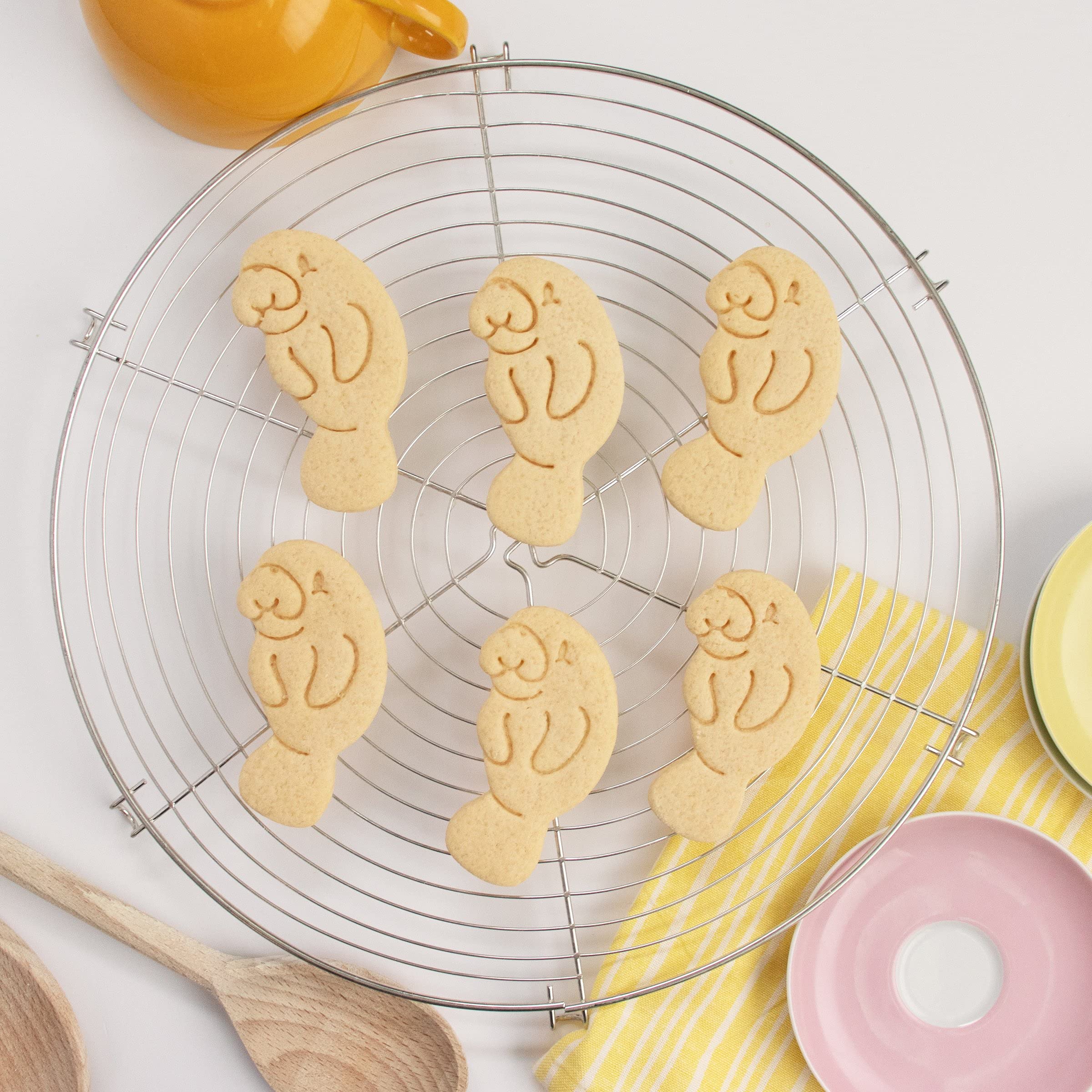 Cute Manatee cookie cutter, 1 piece - Bakerlogy