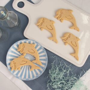 Cute Dolphin cookie cutter, 1 piece - Bakerlogy