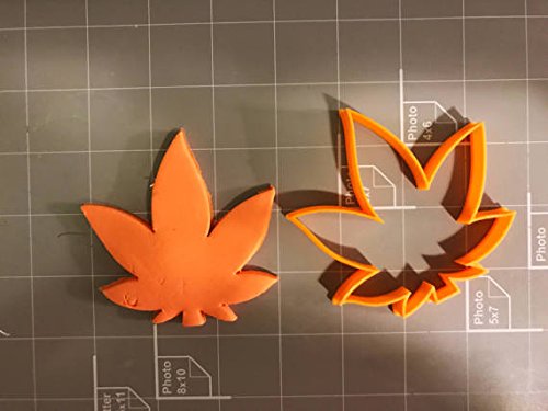Marijuana Leaf Cookie Cutter (2")