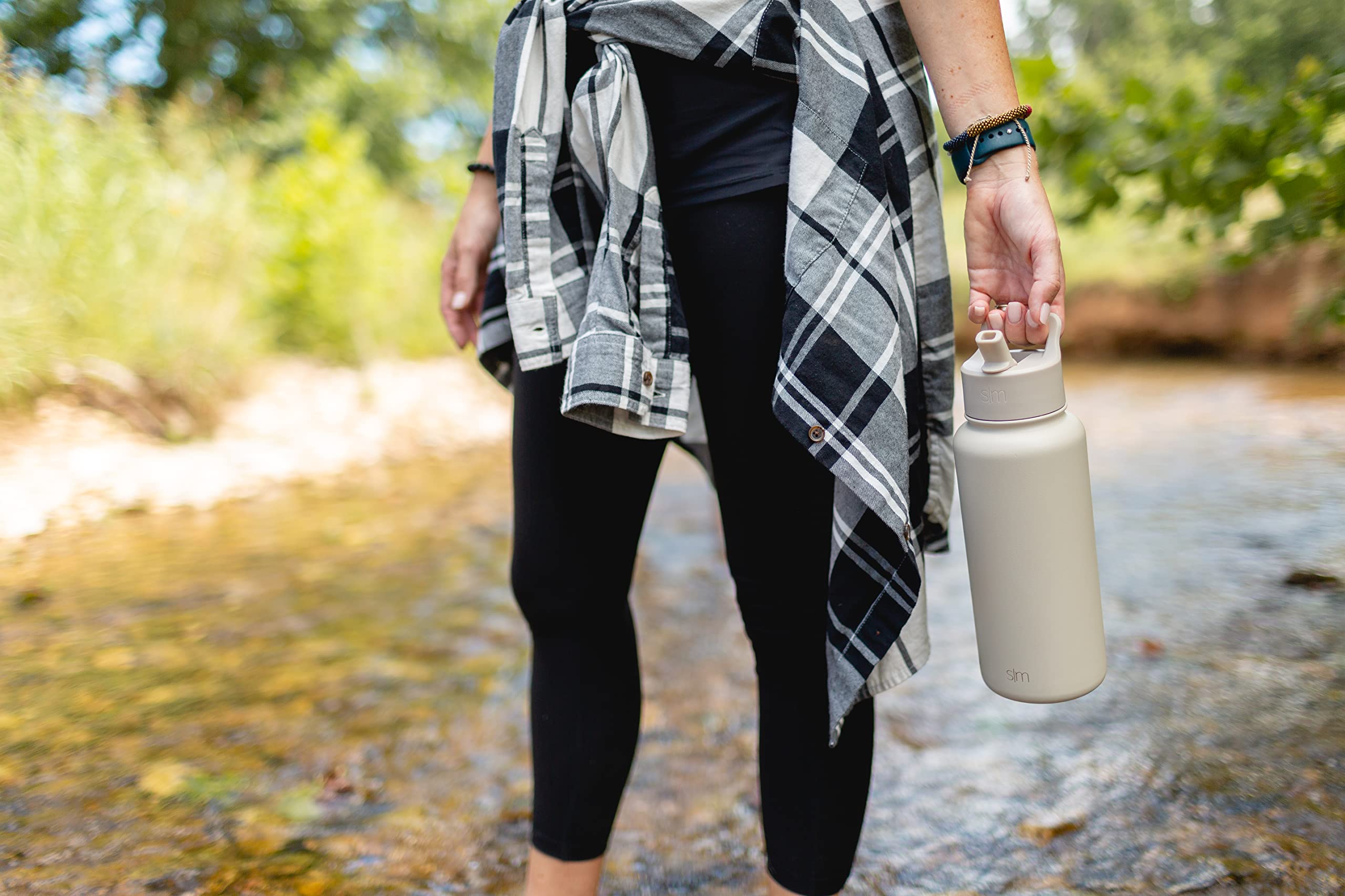 Simple Modern Water Bottle with Straw and Chug Lid Vacuum Insulated Stainless Steel Metal Thermos Bottles | Reusable Leak Proof BPA-Free Flask for Sports, Gym | Summit Collection | 32oz, Lavender Mist