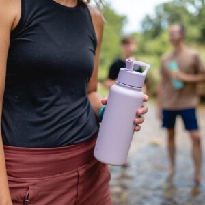 Simple Modern Water Bottle with Straw and Chug Lid Vacuum Insulated Stainless Steel Metal Thermos Bottles | Reusable Leak Proof BPA-Free Flask for Sports, Gym | Summit Collection | 32oz, Lavender Mist