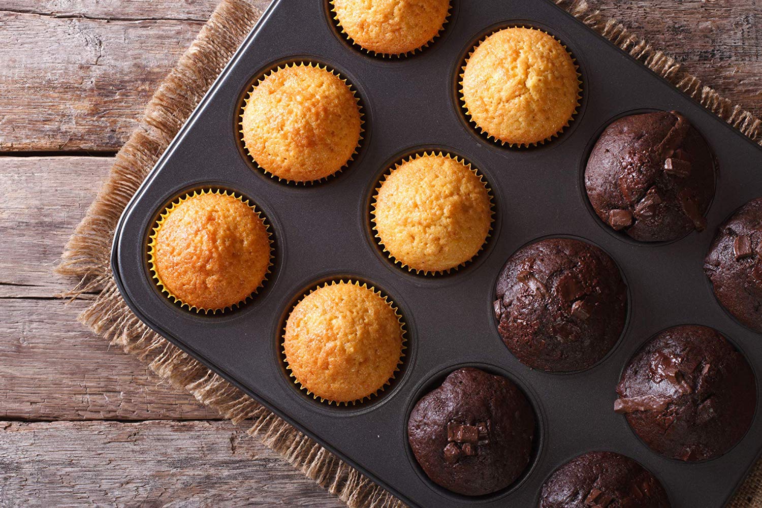 12 Cups Muffin and Cupcake Pan, Nonstick Brownie Cake Pan, Carbon Steel bakeware for Oven Baking Gray