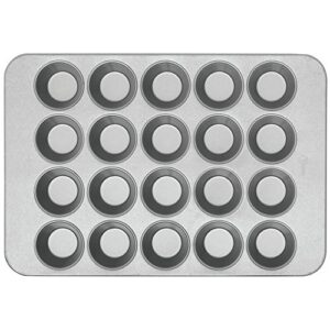 chicago metallic glazed aluminized steel 15 cup pecan roll pan