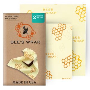 Bee's Wrap Reusable Beeswax Food Wraps Made in the USA, Eco Friendly Beeswax Wraps for Food, Sustainable Food Storage Containers, Organic Cotton Food Wraps, Assorted 2 Pack (S, M), Honeycomb Pattern