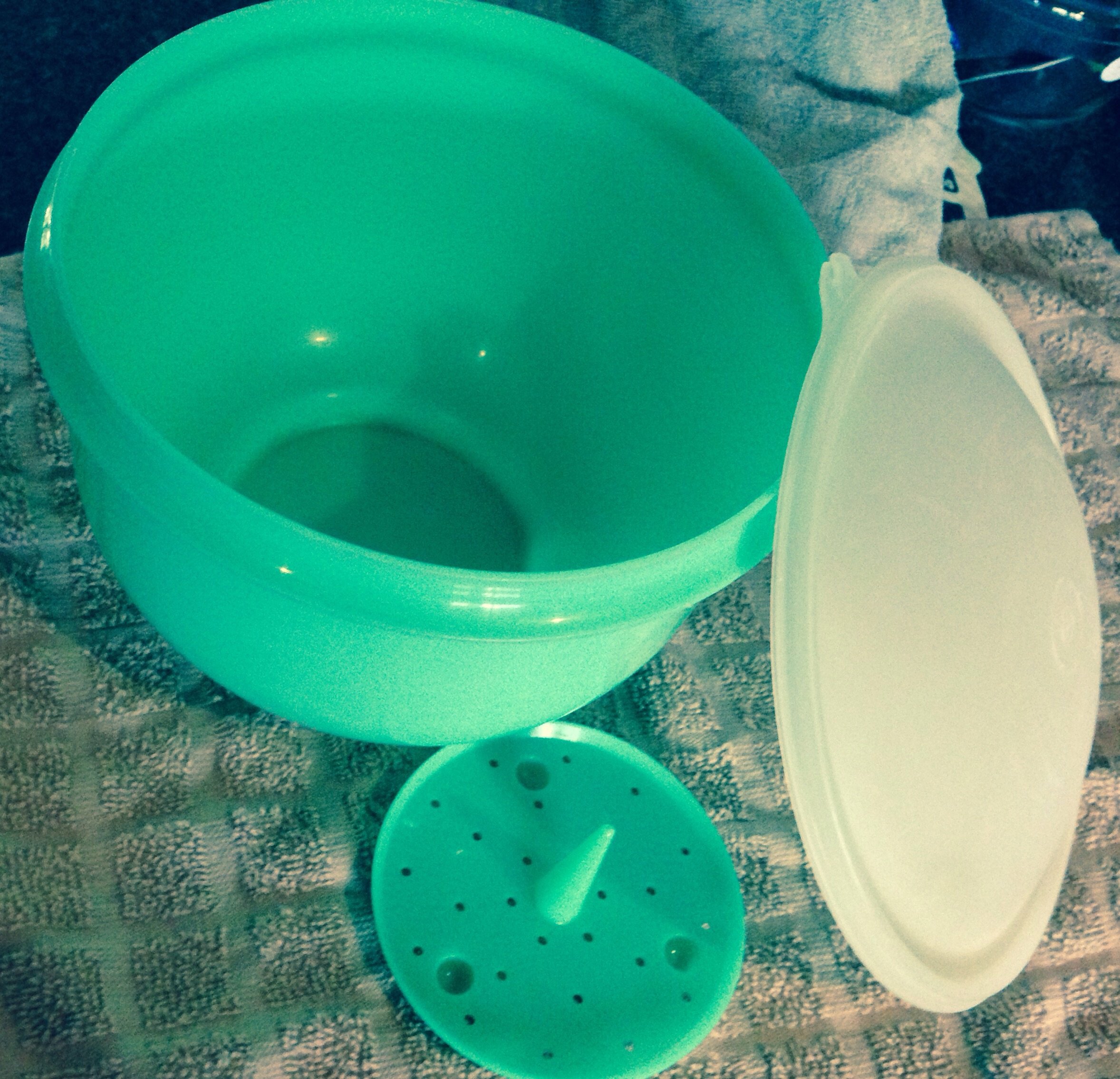 Vintage Tupperware Jadite Green 3-Piece Crisp-It Lettuce Keeper