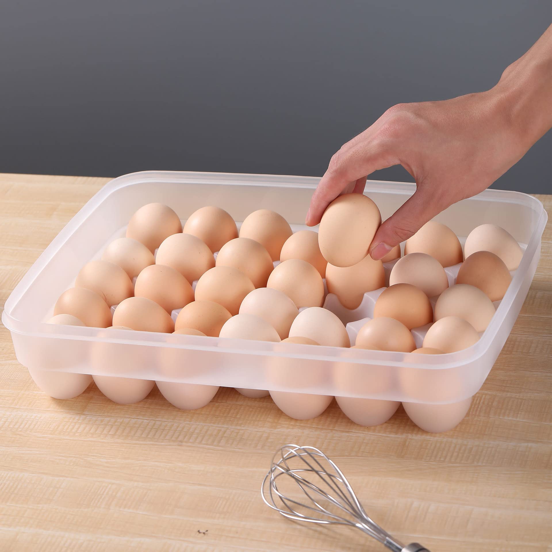 BEVOVBE Egg Holder For Refrigerator，Egg Storage Container Cartons Plastic Fridge Organizer Bins，Kitchen Freezer Deviled Egg Tray Containers With Lid Stackable 1pack