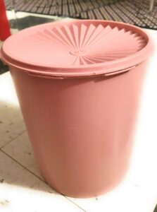 vintage tupperware (25 cup) orange servalier maxi storage canister container