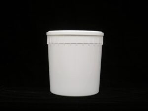 2.5 gallon plastic ice cream container with lids (40)
