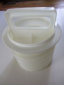 vintage tupperware large hamburger patty press with 5 keepers and 1 lid
