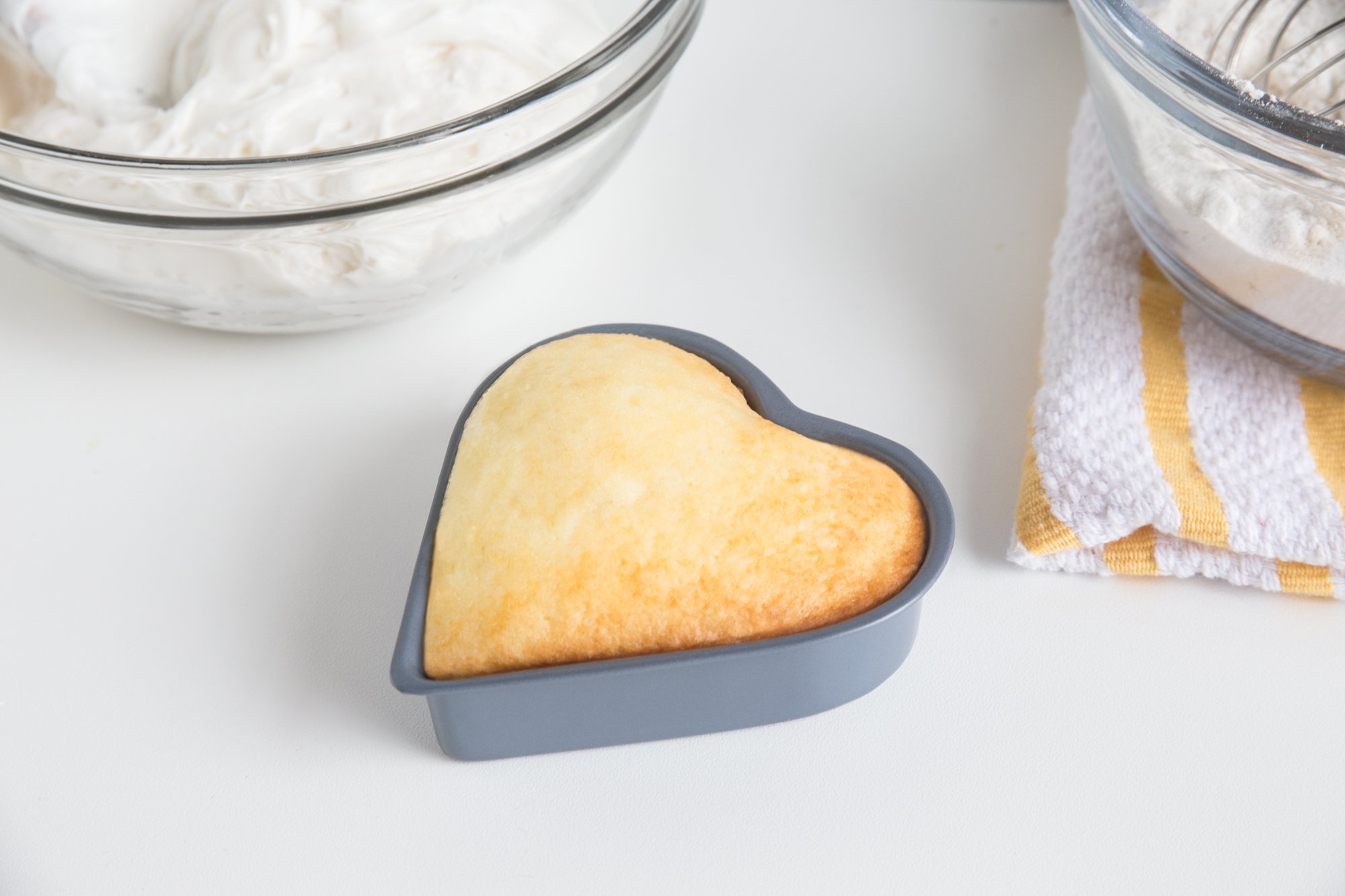 Fox Run Mini Heart Pan, Preferred Non-Stick, 4-Inch