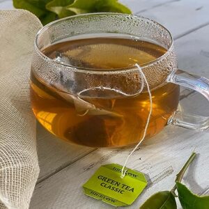 Bigelow Tea Classic Green Tea, Caffeinated, 20 Count (Pack of 6), 120 Total Tea Bags