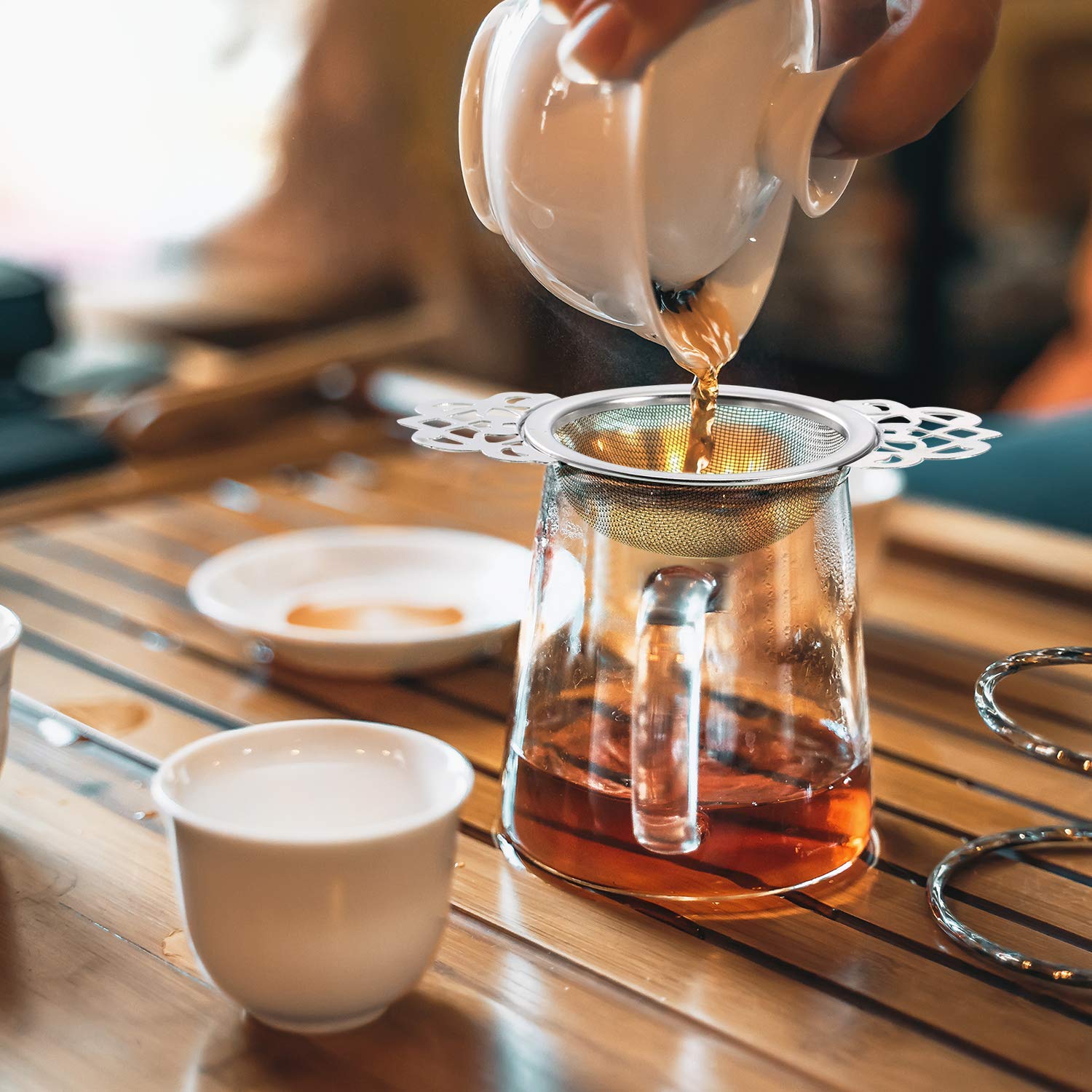 Empress Tea Strainers with Drip Bowls, Mesh Tea Infuser Stainless Steel Loose Leaf Tea Filter with Handles for Better Tea Experience (Silver and Gold,4 Pieces)