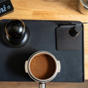 MiiCoffee Espresso Tamper Mat, Black Silicone Food Grade Pad 8 X 6 Inch Coffee Tamping Mat, Coffee Tamp Station, Espresso Accessory, Waterproof and Heat Resistant (Black)