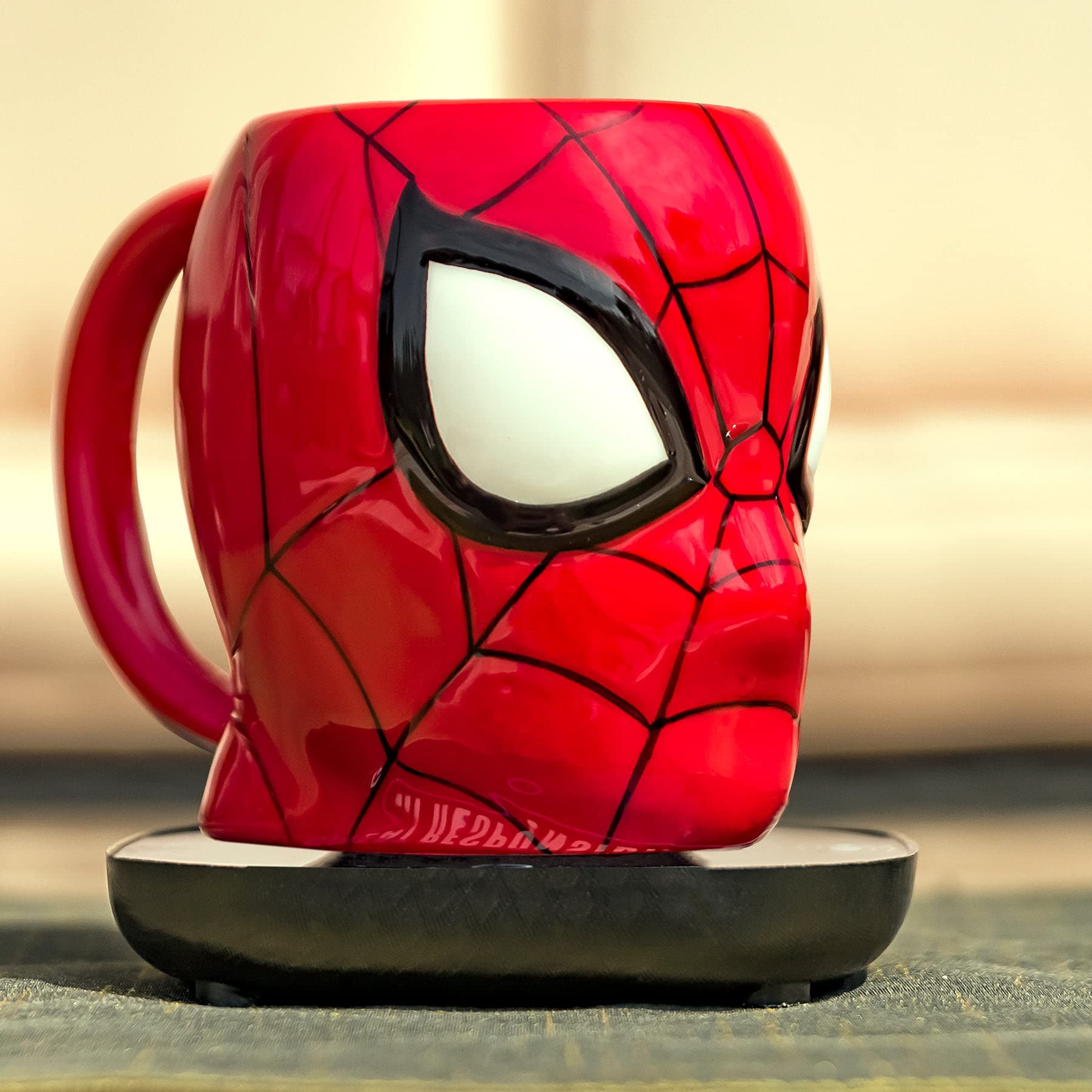 Uncanny Brands Spider-Man Mug Warmer with Spidey Molded Mug – Keeps Your Favorite Beverage Warm - Auto Shut On/Off