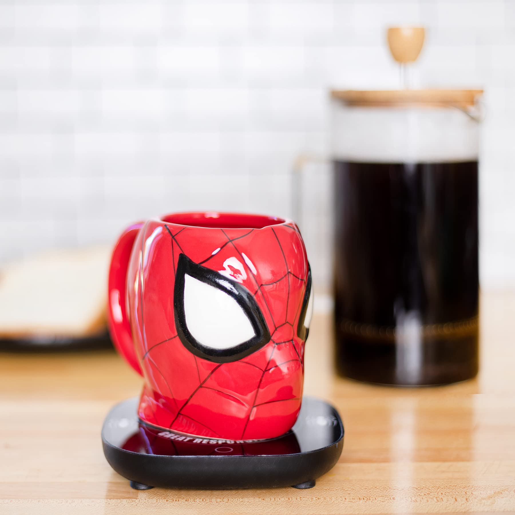 Uncanny Brands Spider-Man Mug Warmer with Spidey Molded Mug – Keeps Your Favorite Beverage Warm - Auto Shut On/Off