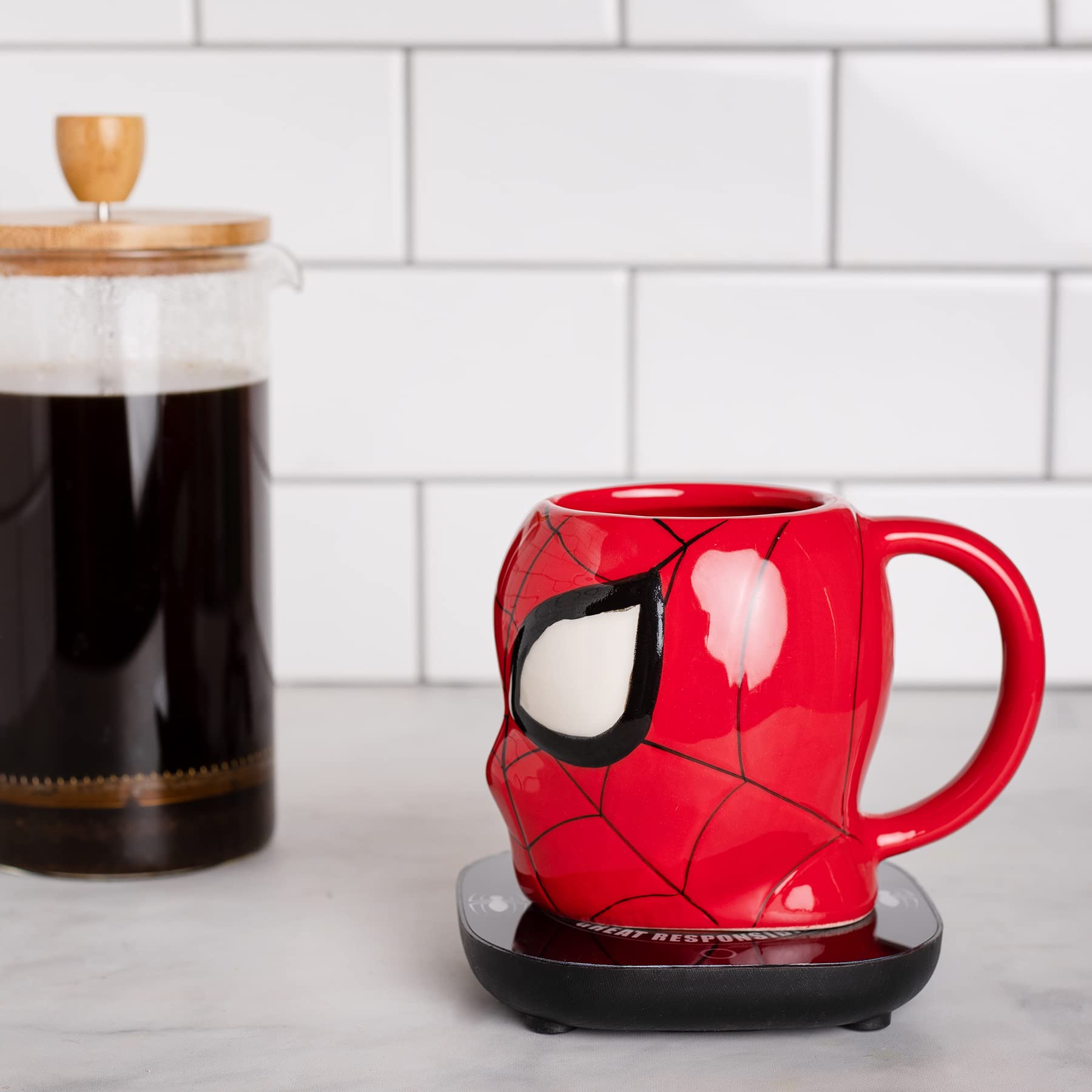 Uncanny Brands Spider-Man Mug Warmer with Spidey Molded Mug – Keeps Your Favorite Beverage Warm - Auto Shut On/Off