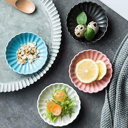 Gaolinci 3.5 Inches Flower Shape Ceramic Sauce Dish,Mini Side Seasoning Dish,Condiment Dishes/Sushi Soy Dipping Bowl,Snack Serving Dishes,Porcelain Small Saucer Set(Set of 4)