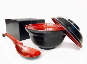 japanbargain, soup bowl with lid and spoon for miso soup rice poke donburi noodle pasta cereal black and red color japanese style with hook spoon, 21 oz (1, 21oz w/gift box)