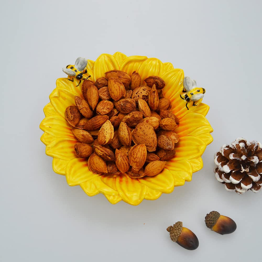 Sizikato Porcelain Nut Bowl for Living Room, 6-Inch Sunflower Shaped Snack Bowl with Bee Figurine