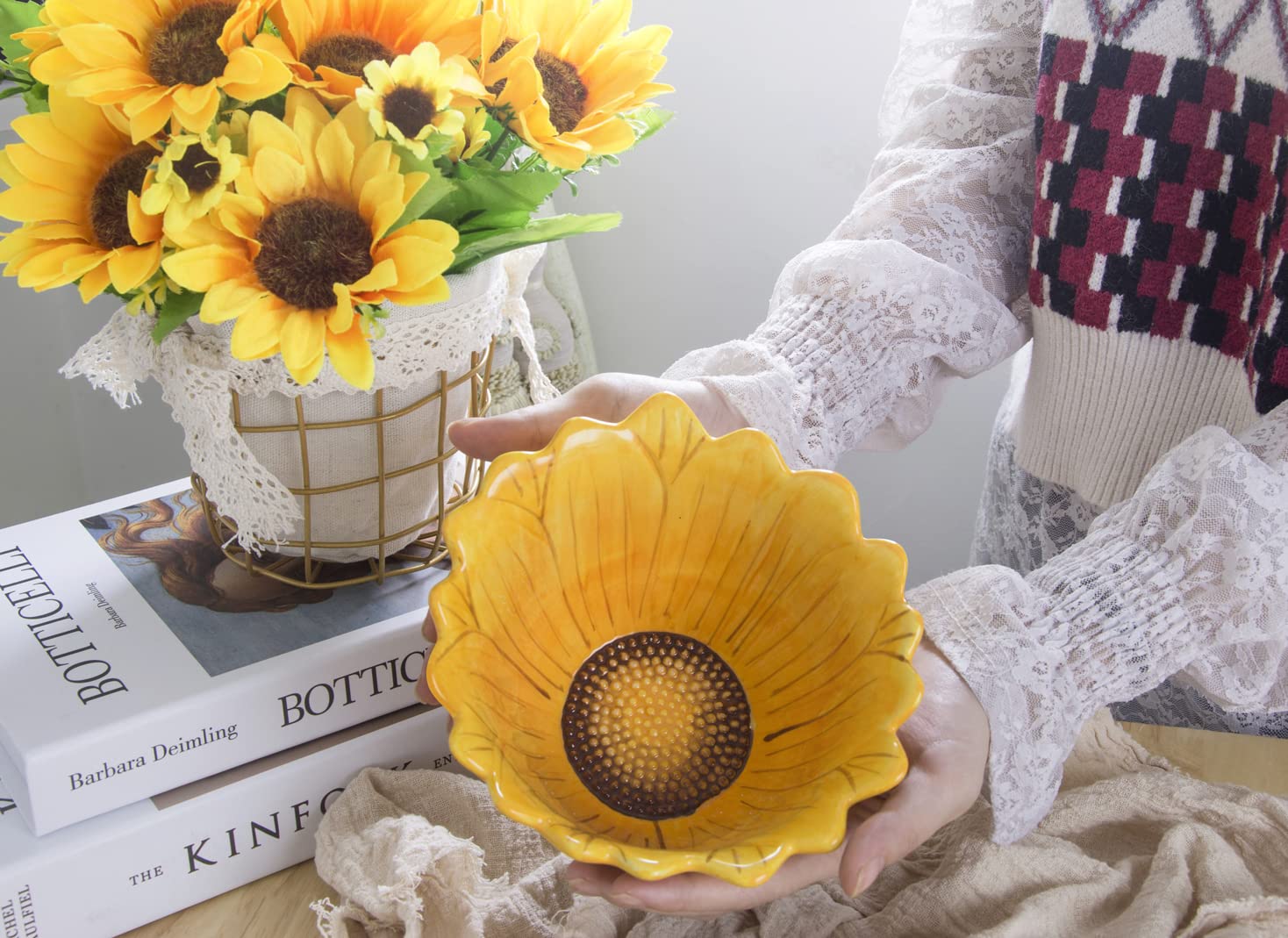 AwakingWaves Kawaii Ceramic Cereal Bowl with Designs, Suitable for Noodles,Desserts, Salad and Soup, Sunflower-Shaped Candy Snack Bowl for Kitchen, Microwave and Dishwasher Safe, Yellow Party Decor