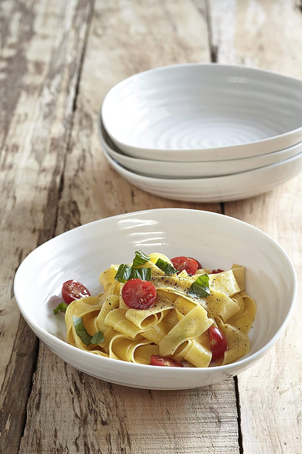 Portmeirion Sophie Conran White Pasta Serving Bowl | 12 Inch Serving Bowl for Salad, Pasta, and Fruit | Made from Fine Porcelain | Dishwasher and Microwave Safe