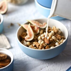 DOWAN Cereal Bowls Set of 4, 24 Ounce Ceramic Cereal Bowl Set, Porcelain Blue Cereal Soup Bowls - Perfect for Serving Soup, Oatmeal, Pasta, Salad, Microwave and Dishwasher Safe