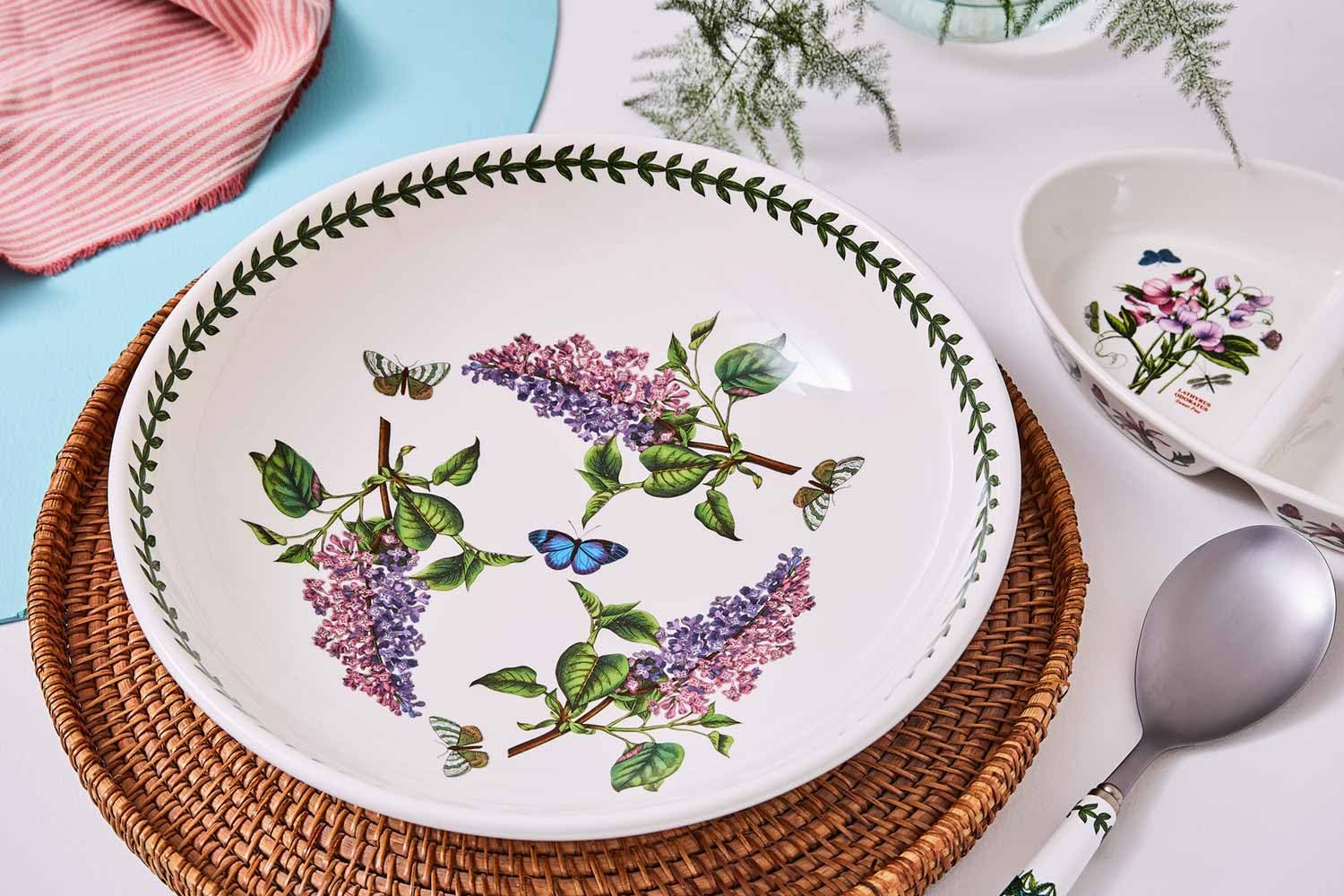 Portmeirion Botanic Garden Low Fruit Bowl | 13 Inch Pasta Bowl with Lilac Motif | Made in England from Fine Earthenware | Microwave and Dishwasher Safe