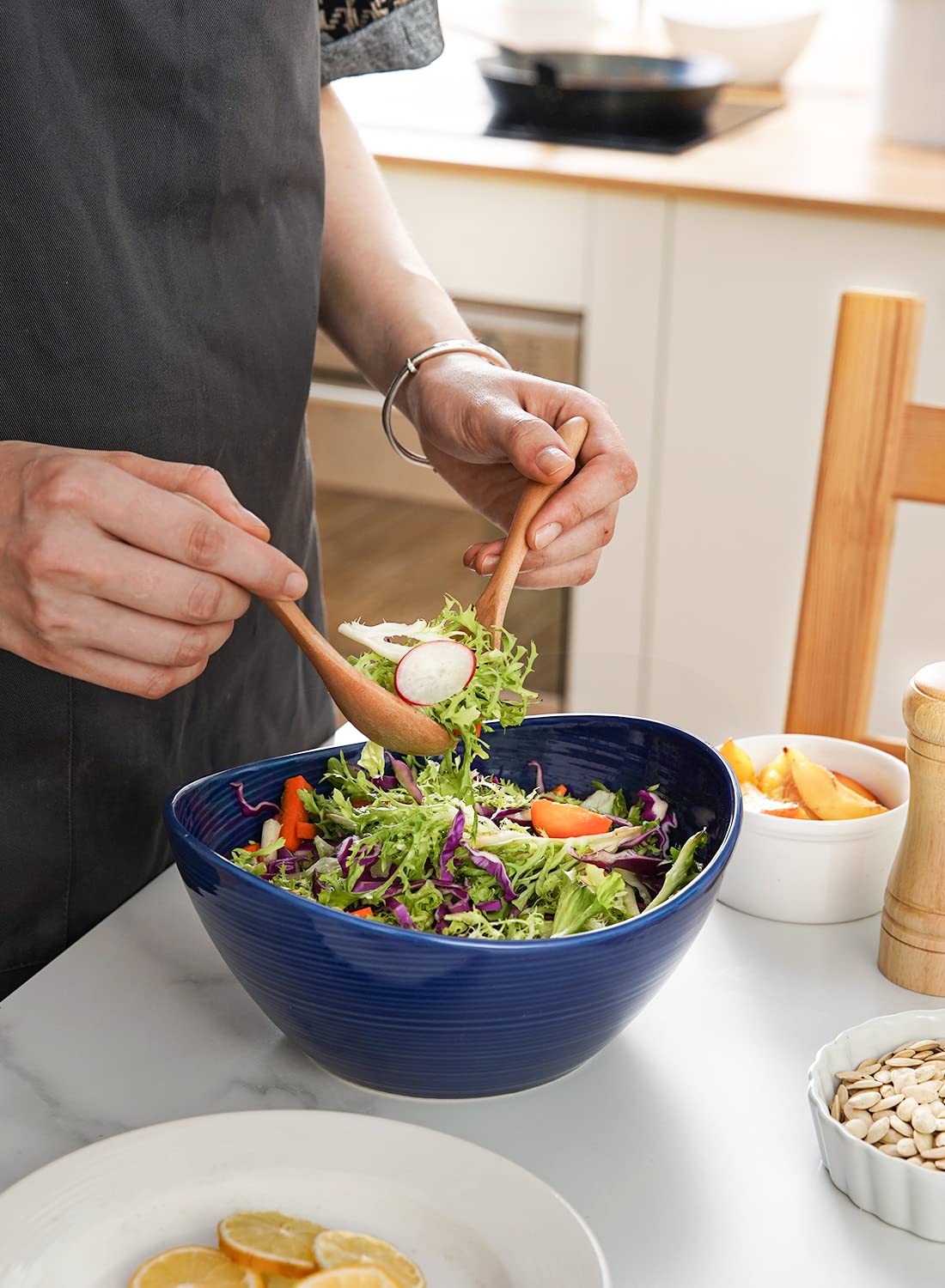 LE TAUCI Large Cereal Bowls 30 OZ, Ceramic Bowls Set for Salad Soup Rice Desserts, Kitchen Serving bowl, Oven Dishwasher & Microwave Safe - 7.5 inch, Set of 4, True Blue