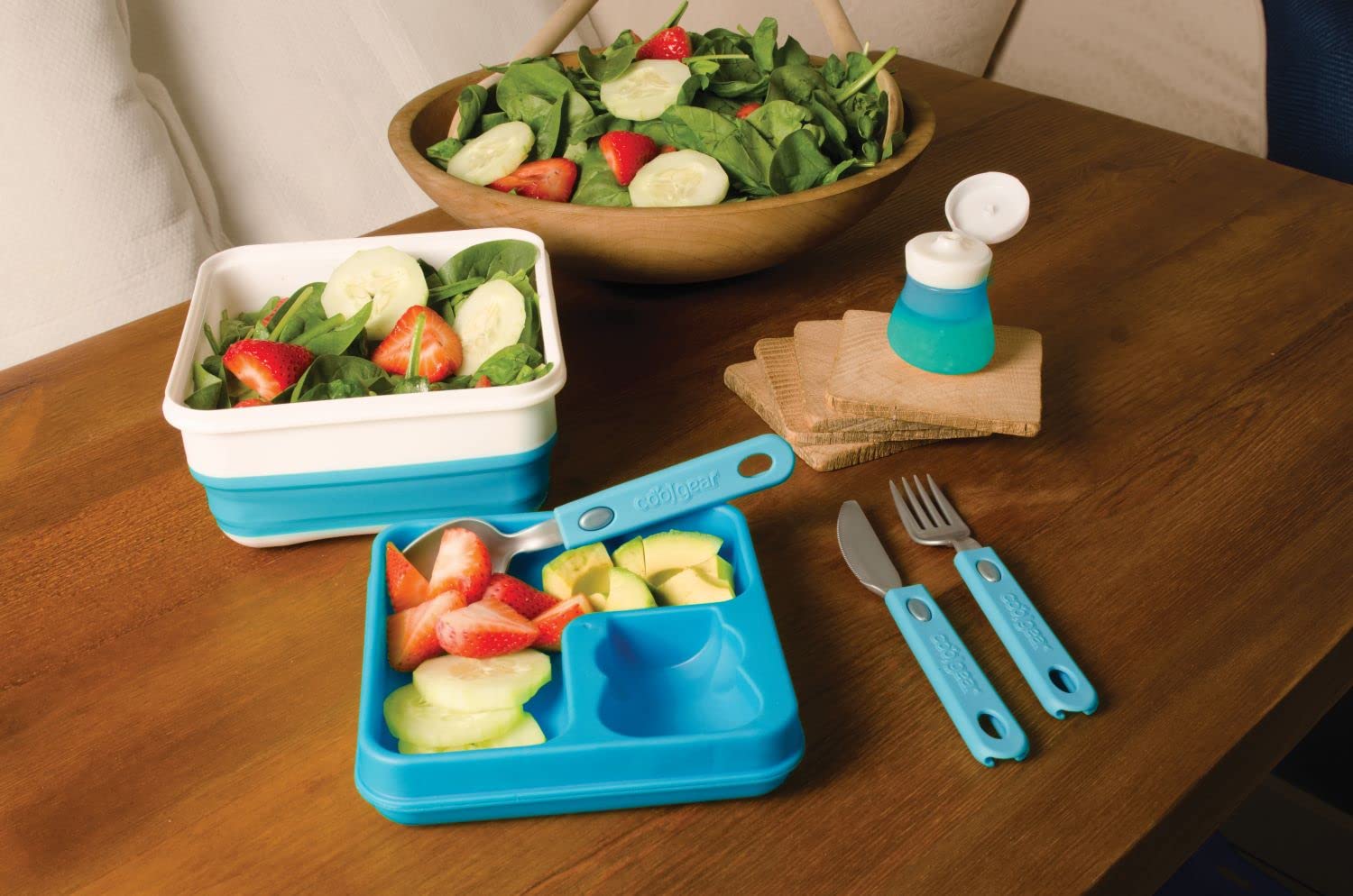 COOL GEAR 2-Pack Large Expandable To-Go Salad Kit Lunch Containers - Square - 52 oz Bowl with 3 Compartments for Salad Toppings and 2 oz Salad Dressing Bottle | Leakproof, Bento Meal Prep