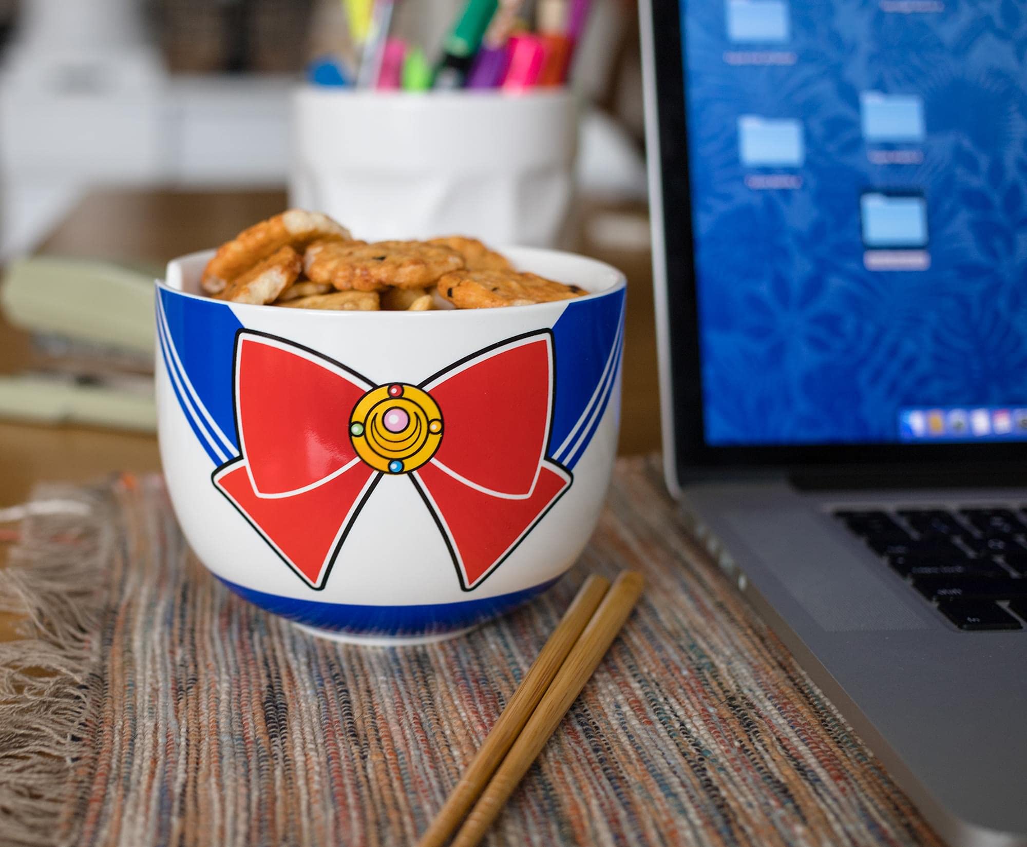 Sailor Moon Japanese Dinnerware Set | 16-Ounce Ramen Bowl, Chopsticks
